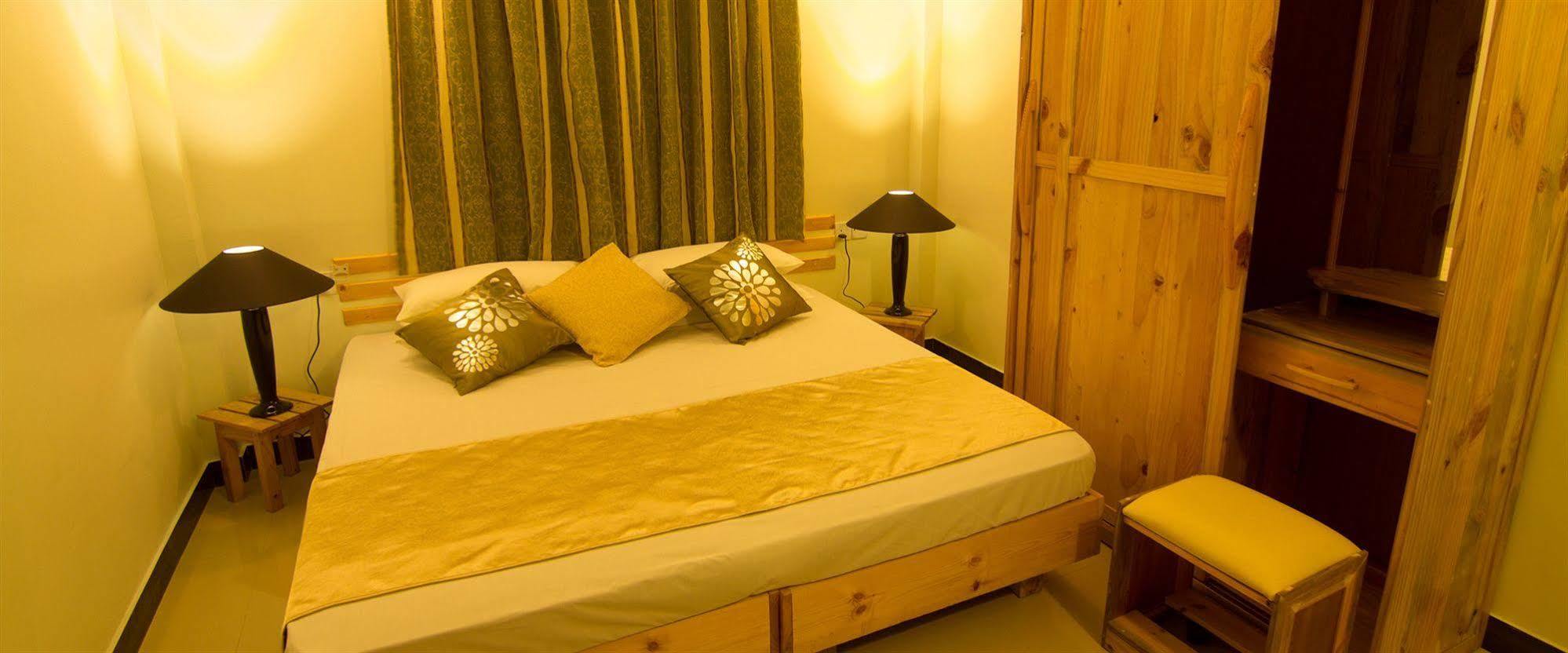 Leisure Boutique Hotel Maafushi Exterior foto